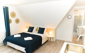 Raba92 Apartman House