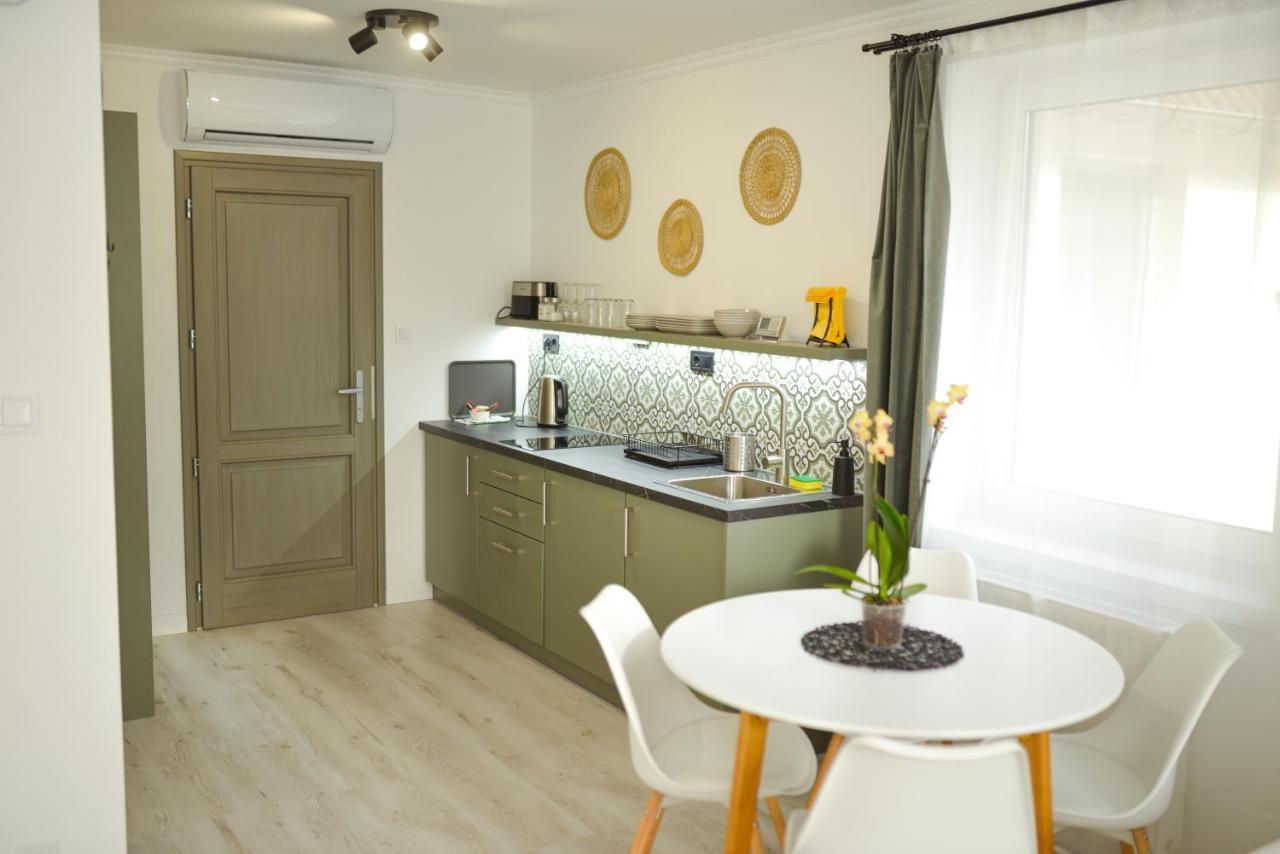 Raba92 Apartman House Экстерьер фото