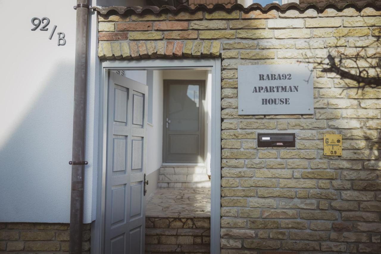 Raba92 Apartman House Экстерьер фото