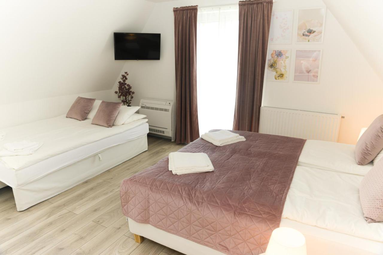 Raba92 Apartman House Экстерьер фото