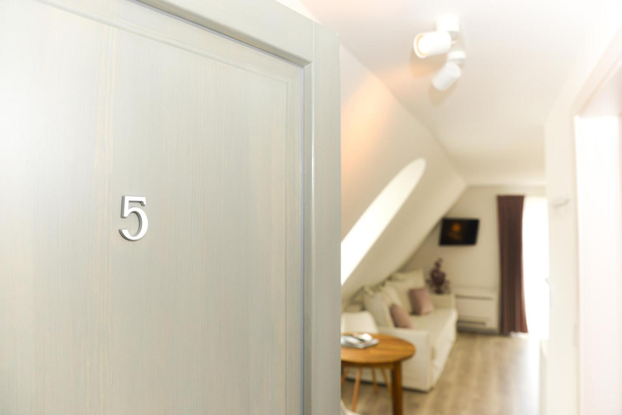 Raba92 Apartman House Экстерьер фото